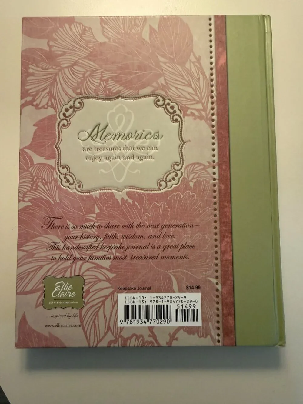 A Heart Full of Memories Grandma’s Keepsake Journal Hardcover SKU024